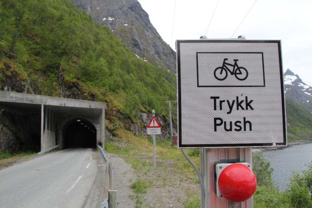 4.4. Nasjonal sykkelrute 1 Nasjonal sykkelrute 1 sammenfaller med en del av Nasjonal turistveg på Senja, og ruta følger hele norskekysten.
