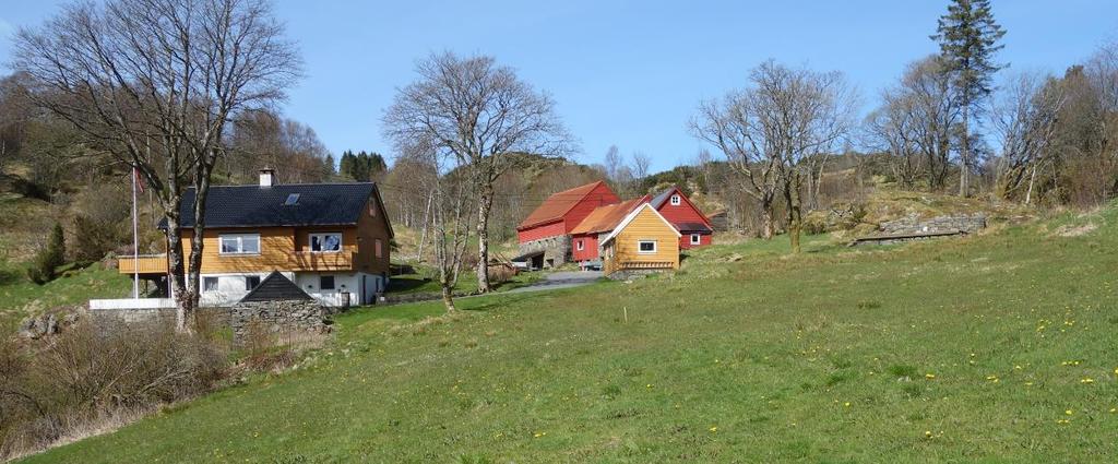 Tomtens kvaliteter Kulturlandskap og eksisterende bebyggelse Eksisterende gårdstun.