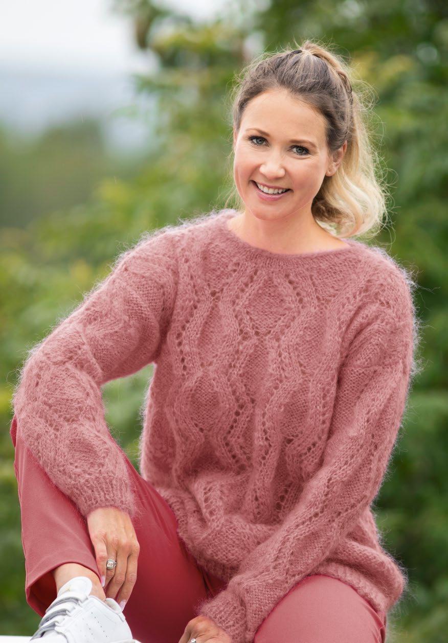 BELISAMA ROSE GARN BRUKT I DENNE OPPSKRIFTEN: LINE LANGMO PÅFUGL 73 % mohair, 22 % ull, 5 % polyamid, 50 gram = ca 90 meter DESIGN Line Langmo by House of Yarn STØRRELSER S-M L-XL OBS!