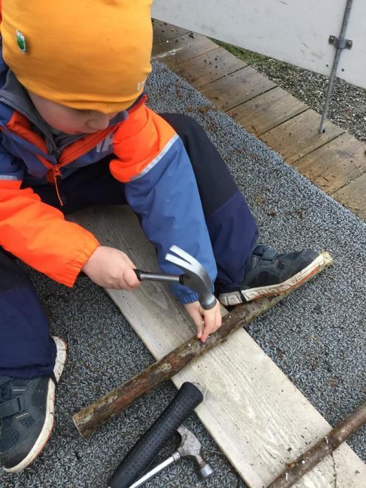 Kap. 13 Fagområda Fagområda speglar område som har interesse og eigenverdi for barn i barnehagealder, og skal bidra til å fremje trivsel, allsidig utvikling og helse.