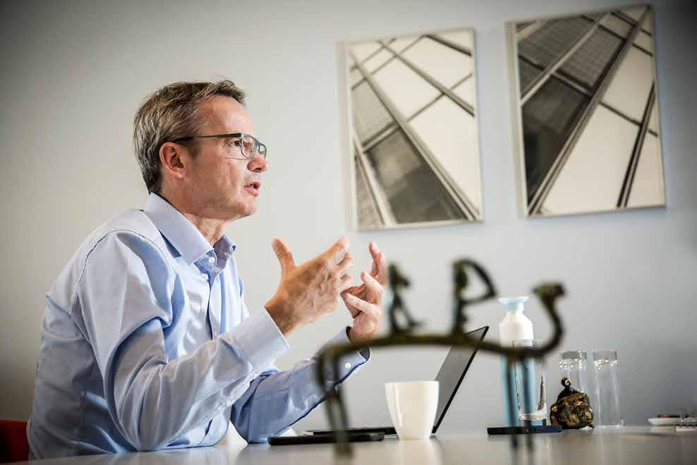 04 START ACADEMIEJAAR INTERVIEW RECTOR LUC SELS KU Leuven Rob Stevens Zelfs als we het aantal anderstalige bachelors verdubbelen, blijven we ver weg van verengelsing. vervolg van P.