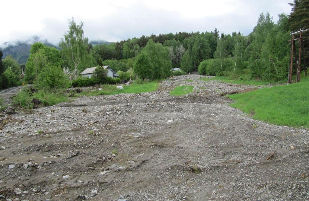 Bakgrunn masseavlagring Vannstrømmen og de transporterte massene fortsetter