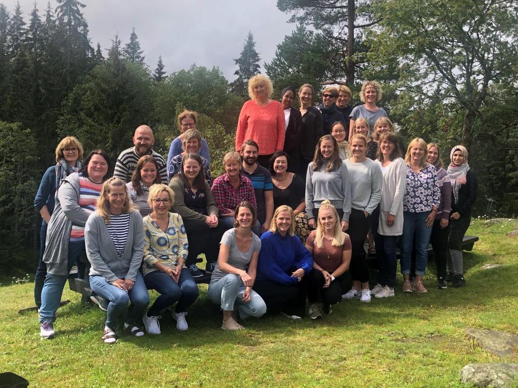 12 Personalet i Kråkstad barnehage Øverst fra venstre: Sidsel, Christian, Anne Lena, Tove, Ludmila, Yasmin, Tone, Irene, Helene og Cathrine.