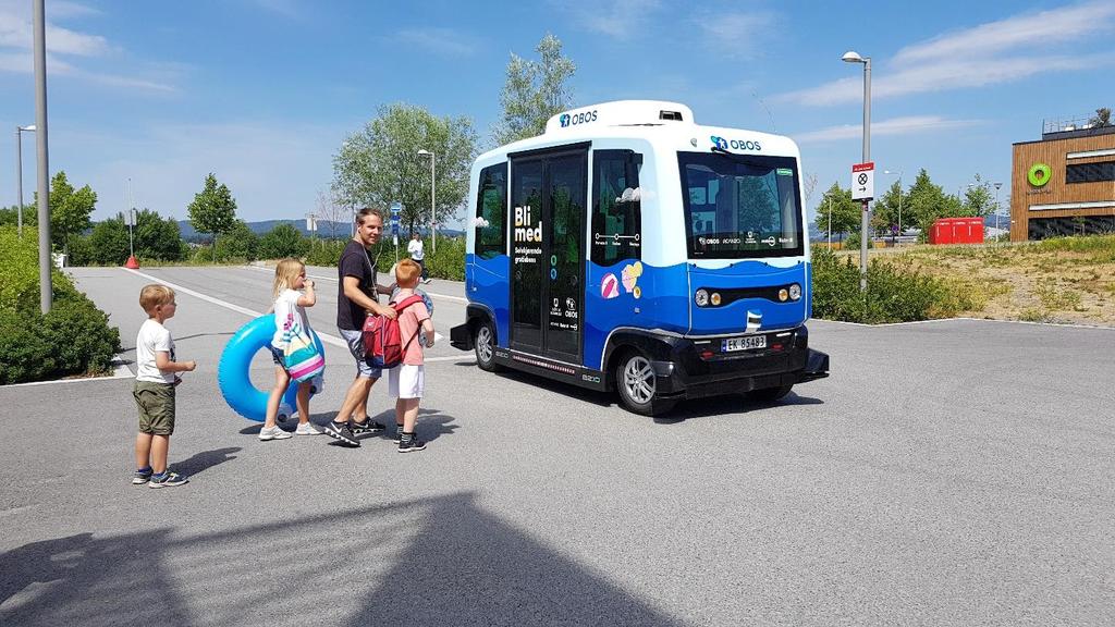 3 Prosjekter 2018 3.1 Badebussen autonom busstjeneste på Fornebu Obos satte i gang en pilot med to selvkjørende busser på Fornebu sommeren 2018. Piloten varte fra midten av juni til ut august.