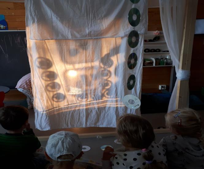 sine egne uttrykk. «Elefanten Elfi» Brannvernuke Torsdag 19.september hadde vi besøk av brannbilen.