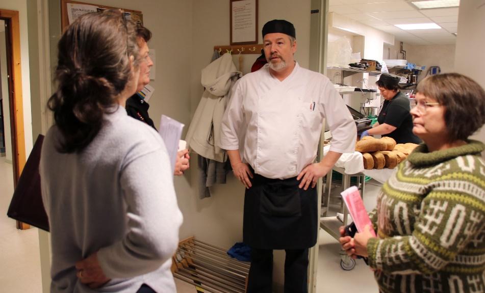 - Vi er så heldig å ha en baker i staben, og det har også vi andre lært av.