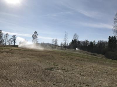 Vannføringen registreres i Bærum kommunes målestasjon Blomsterkroken rett ovenfor