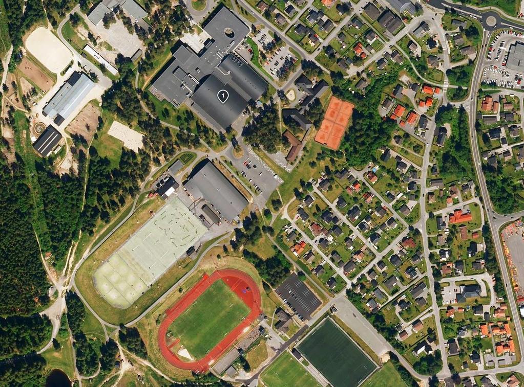 Sted Hvem hva og hvor? Skien isstadion, Moflatvegen 67, 3733 Skien. Parkering Herkules IF, Sondre Norheimsveg 20, 3734 Skien. GPS koordinater parkering: 59.182835, 9.