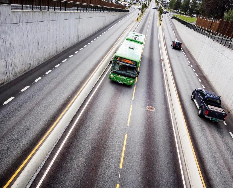 Trafikkutvikling fram mot 2033 og mulige tiltak for å nå nullvekstmålet Inngåelse av byvekstavtale betyr en forpliktelse til å nå nullvekstmålet for personbiltrafikk også presisert i bompengeforliket