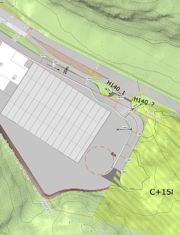 Figur 4: Utsnitt av plankart og illustrasjonsplan, mht område med spørsmål om begrenset høyde på skjæringer Planering av tomten forutsetter utsprengning av ca 128.