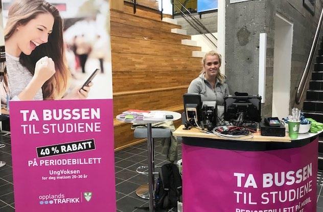 I august startet Thale Andersen i Opplandstrafikk som salgskonsulent og arbeider mye ute for å lære folk å reise kollektivt.
