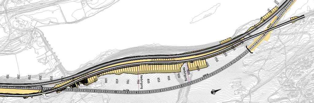 25 Jernbanens plassering langs vestsiden av E6 medfører at det ikke er ønskelig å utvide E6 i den retningen.