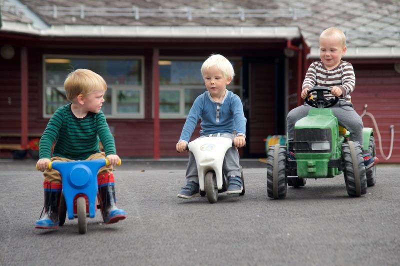 Område OPT 58 og 60 i Ålvik, viser oppretting i kart i samsvar med faktisk bruk og eigedomsgrenser for kyrkja og barnehagen.