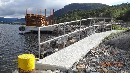16 Søndenåneset, Vindafjord Rogaland Søndenåneset tømmerkai er ferdigstilt i september 2016 og offisielt åpnet 6. januar 2017 av stortingspolitiker Line Henriette Hjemdal (midten, bilde til høgre). F.