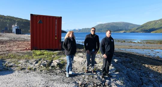 10 000 m3/år) er leid vekk til annen aktivitet, og Søndenåneset vil også bli nyttet til mye tømmer fra Suldal etter at det er bygd bro over fjorden.