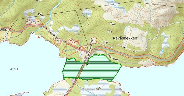 Gjennom søk i tilgjengelige data i diverse informasjonsportaler har man funnet følgende for området: - Det er registeret en viktig naturtype rett utenfor området i form av «bukt/vik».