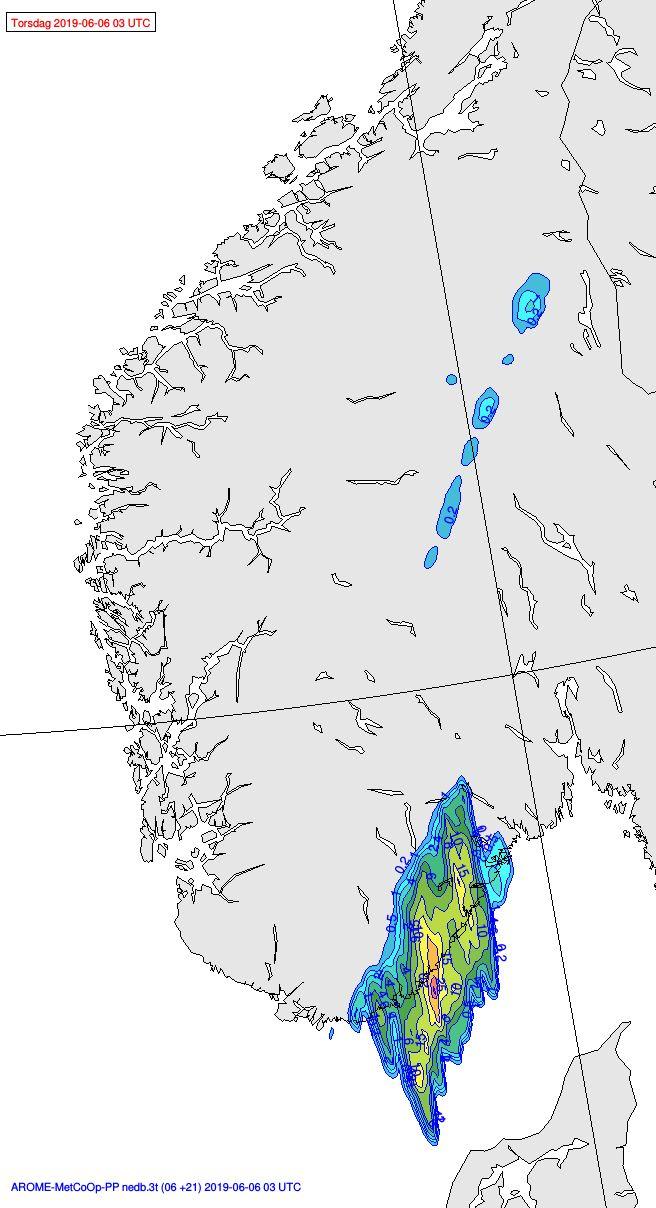 juni kl 1400 Utover ettermiddagen lå temperaturen på omkring 28 grader i områdene omkring fjorden og nordover på Østlandet.