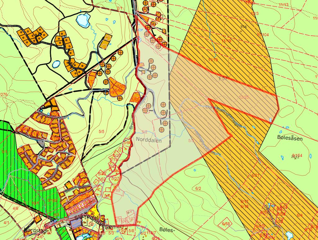 Området er ca. totalt 700 daa. Planavgrensningen er i sør Stavedalsvegen, i vest Norddalen og i nord-øst Bølesåsen.