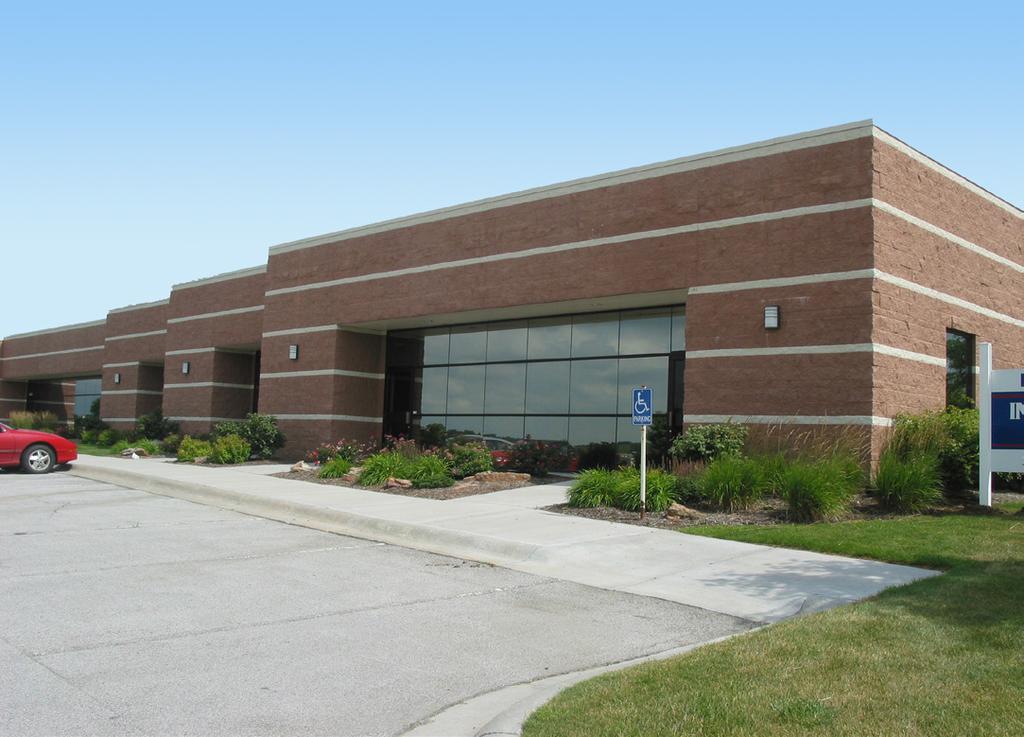 OFFICE FOR LEASE Gateway I-80 Building 6602-30 So. 118th Street Omaha, NE (118th & I-80) $7.50 - $7.65 NNN Great Interstate access with visibility. Nice office/cubicle area with showroom.