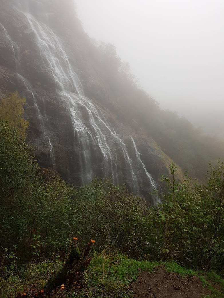 Utsikt mot Brekkefossen.