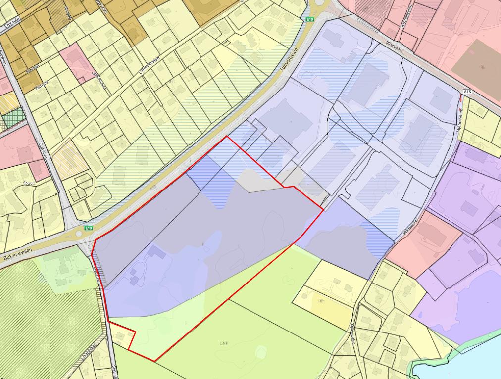 Foreslått planområdet grenser til E10 i nordvest, til Sjøveien i sørvest og til Lofoten handelspark i nordøst.