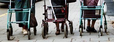 Trondheim Hip Fracture Trial Forskningsspørsmål: Kan behandling av eldre hoftebruddspasienter i en geriatrisk sengeenhet gi tilleggsgevinst i forhold