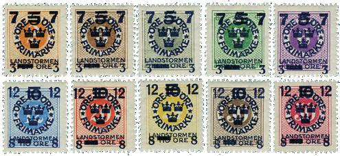 Sammenstilling med 500 forskjellige frimerker fra