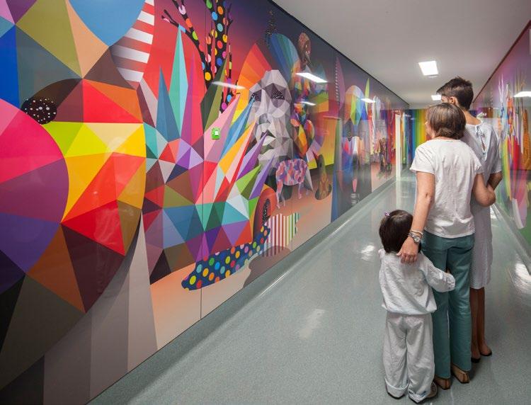 Gatekunstner bruker dristige farger for å øke velværen på sykehus Et samarbeid om utformingen av den nye onkologienheten for ungdom ved Gregorio Marañón-sykehuset i Madrid mellom Formica Group,
