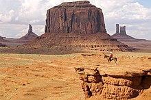 Spørsmål 40 Hva heter området på Coloradoplatået i grenseområdet mellom Utah og Arizona kjent for sine store