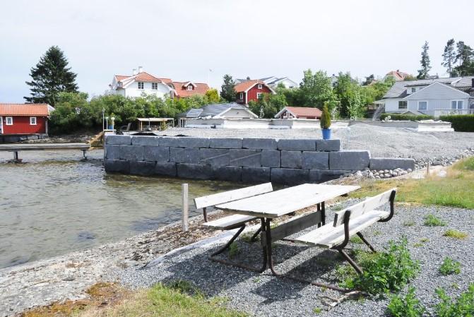 6. Manglende dispensasjonssøknad byggegrense i strandsonen SOM 2018/4012 - Kommunen ga dispensasjon fra pbl. 1-8 uten søknad. Fylkesmannen stadfestet.