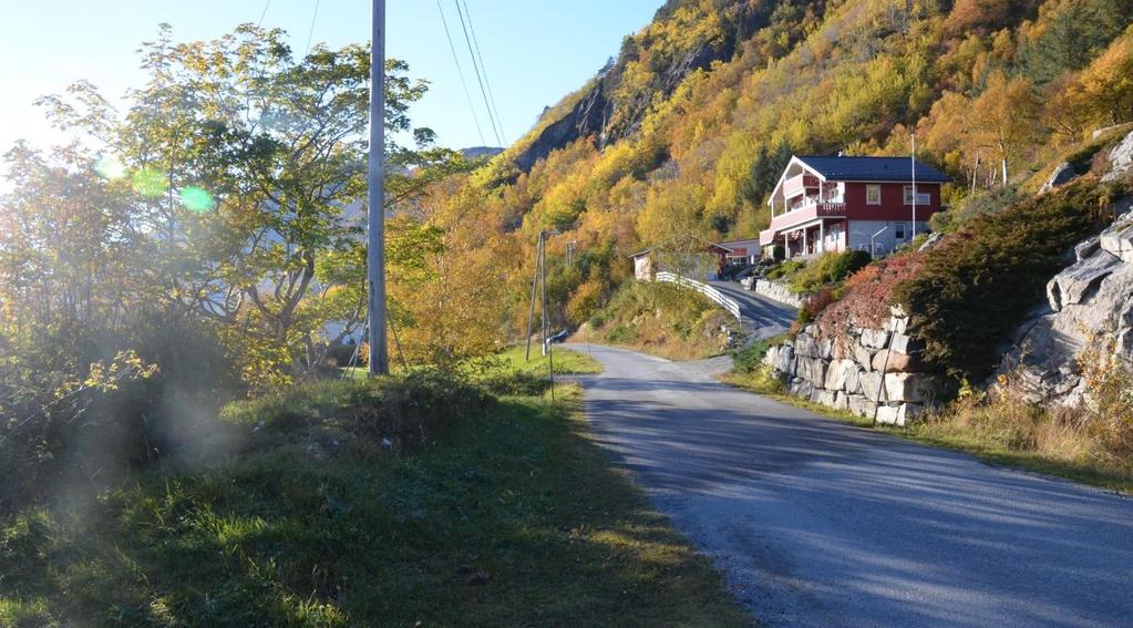 4 Landskap Området er typisk fjordlandskap. Området strekker seg frå sjøen til ca. kote + 45m nordvest i planområdet. 5.