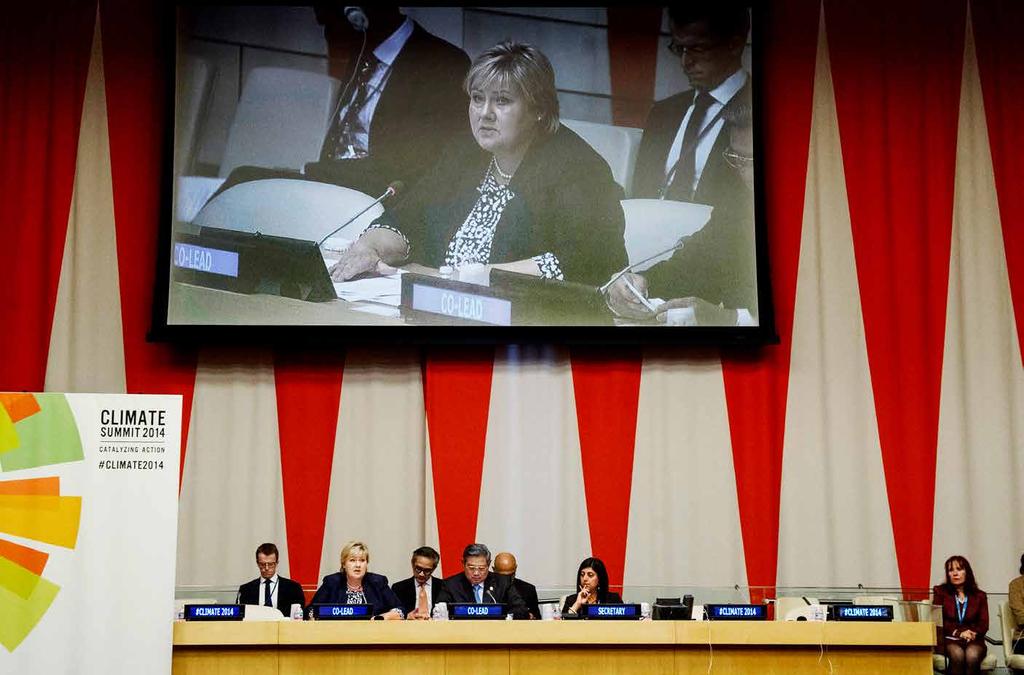 6 Aktuelt 4.2019 BISTANDSAKTUELT Statsminister Erna Solberg taler under FNs klimatoppmøte om skogvern i New York, 23. september 2014.