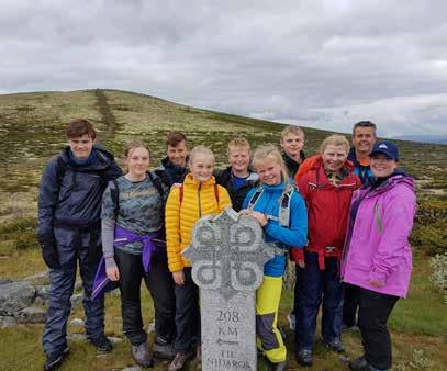 PILEGRIMSVANDRING 2019 Konfirmanter fra Ås og Raufoss gikk pilgrim sammen med Gunnhild og Erik fra Hjerkinn til Kongsvoll 25. juni.