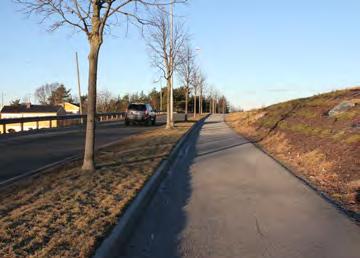 Løkkemyra, østgående Holdeplass ved Futura,