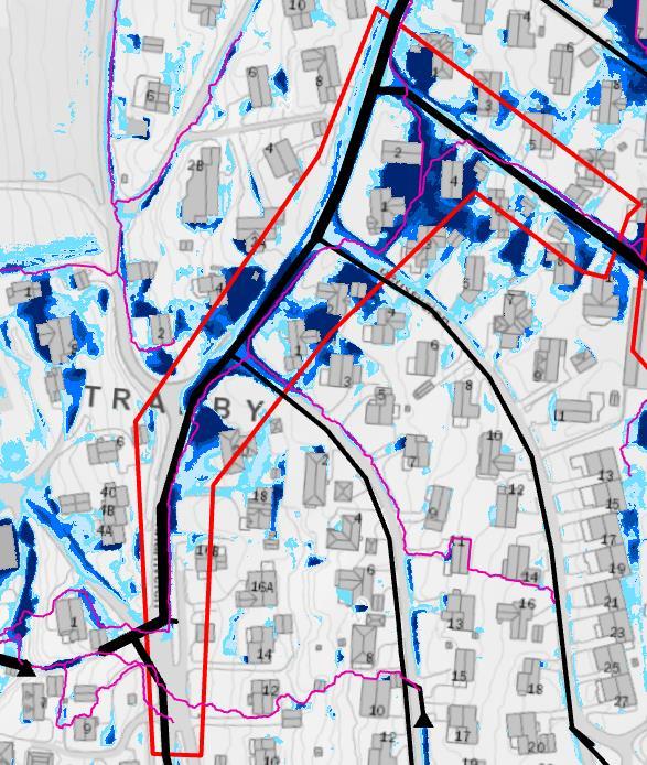 4.5. Tranby 11.1 Tranby Hyllveien Det ser ut til å gå en hovedflomvei langs Syrinveien og Hennumveien.