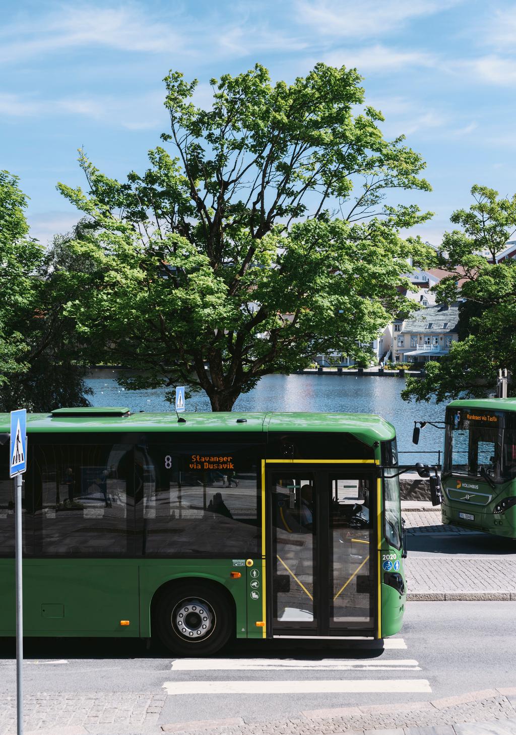 Buss På de neste sidene følger en oversikt over nøkkeltall fra ulike ruteområder. Vi har valgt å gi utfyllende informasjon om enkelte områder.