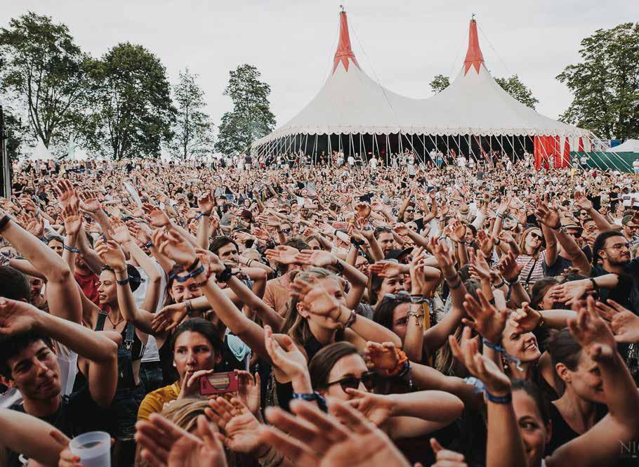 Gurtenfestival 2019 i Bern, Sveits. Fotograf: Nicole Schaad De tyskspråklige landene byr på mange store og små musikkfestivaler. Festivalkulturen er godt etablert, og billettene koster ikke mye.