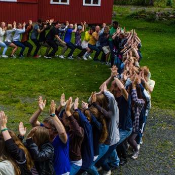 Rådgivere, lærere, tidligere elever og kantine Wenche er vertskap og sørger for at du får en hel dag med lek,