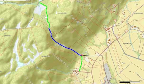 Figur 2. Den røde firkanten markerer hvor utbyggingsområdet er geografisk plassert. Som en ser så ligger det omtrent midtveis mellom Rogalandsbyen Egersund og sørlandsbyen, Kristiansand.