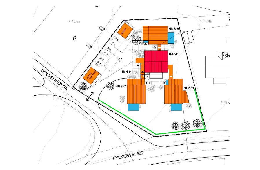 Det foreligger nabosamtykke mellom tiltakshaver og grunneier av landbruksarealet nord for tomten. Tilgrensende teig i øst, gbnr 4133/25, er avsatt til LNF men er i dag del av uteområdet til gbnr.