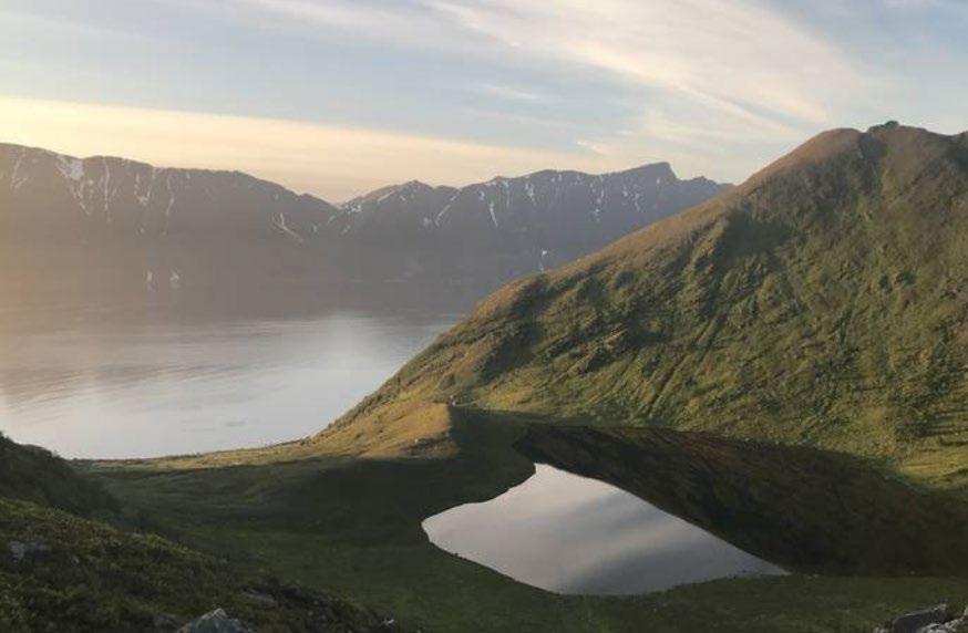 #017 Øksfjord nærturområde (svært viktig friluftslivsområde) Bilde fra UT.