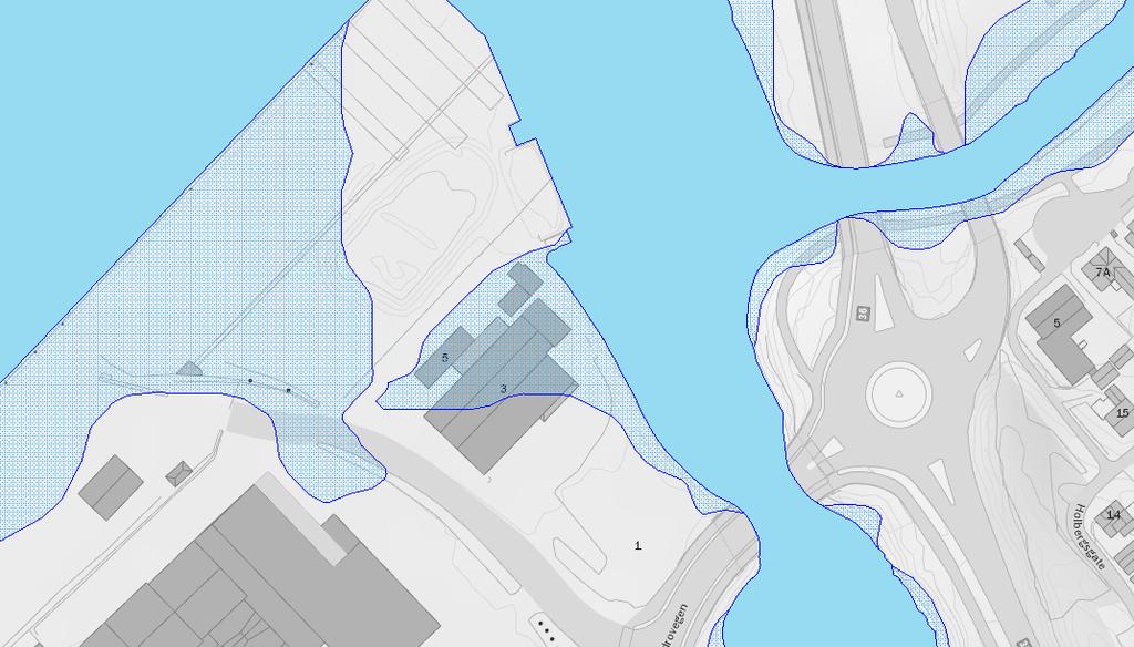 Eier av gassrørledningen (Air Liquide Skagerak) krever også en sikkerhetsavstand på 2m fra ytterkant av gassrørledningen. Kabeltraseer eid av Skagerak nett krysser området i bakken.