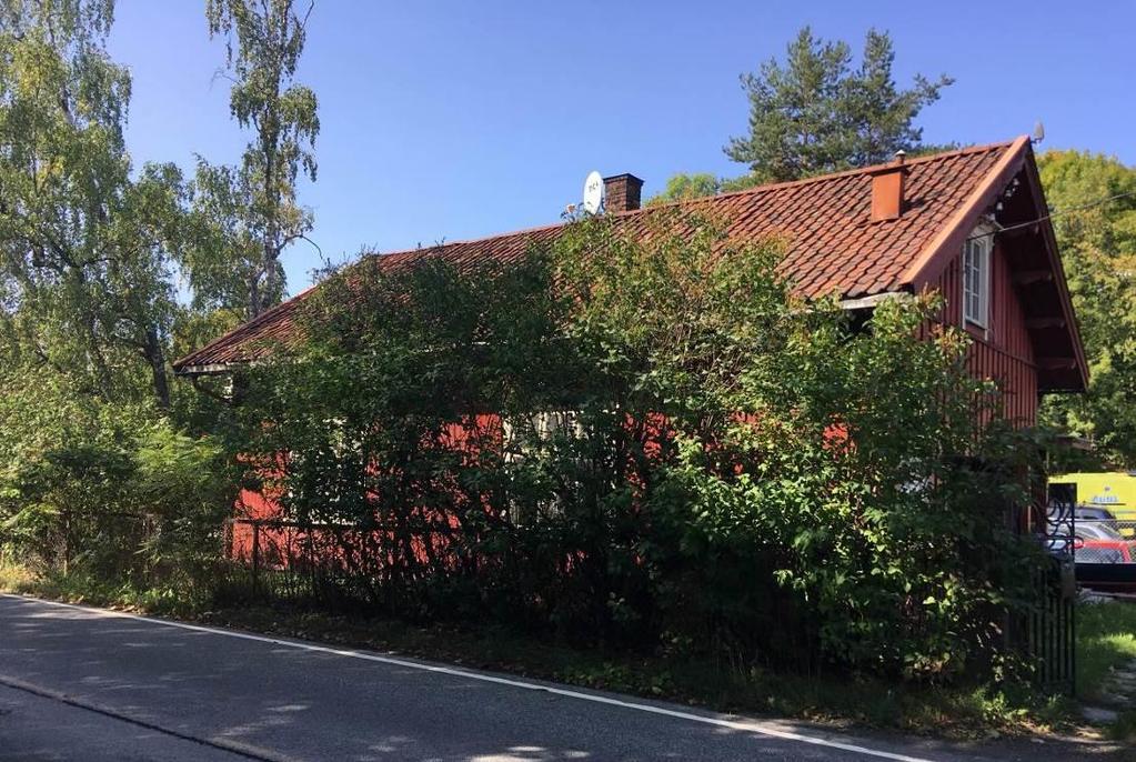 Prof. Kohts vei 79 Lilleholtet, det røde vesle bolighuset som fortsatt står hadde riktignok ikke status som skysstasjon, men var likevel brukt som overnattingsted og butikk for reisende.