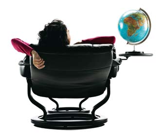 MARKEDSSTRATEGI Ekornes skal, i alle markeder, distribuere sine merkevarer gjennom solide og selektivt utvalgte distribusjonskanaler.