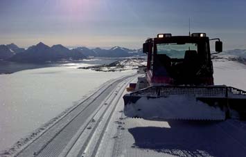 Skigruppa i Melbu Idrettslag preparerer løypenettet fra Melbu via Gullstadmarka til Båtvatnet.