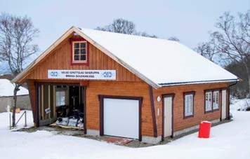 Et alternativ er å følge skilting mot Hadsel videregående skole og Fjellveien videre helt opp til Lundeporten eller start fra Gullstad. Turforslag: Stokmarknes Lekang Ørnheia Storheia.