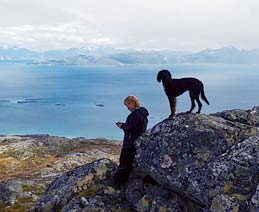 Lamåsen Lødingen Vestbygd Foto: Alf Oxem LAMÅSEN En flott dagsturopplevelse for store og små, ca 45 60 min opp til toppen 251