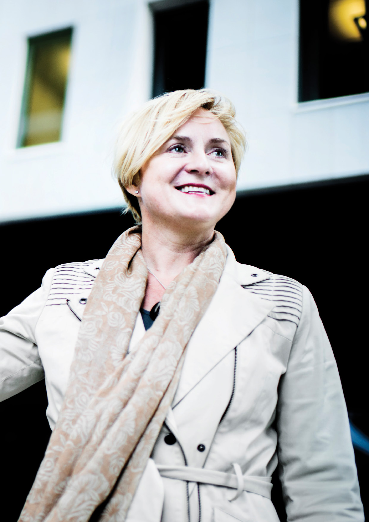 Intervju med Helga Aune PwCs HR-profil 2014 Helga Aune tiltrådte som advokat og direktør med