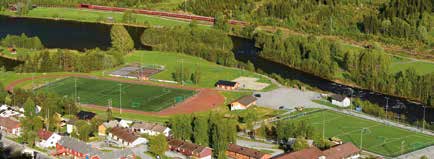 Sentrumsnære idrettsanlegg Ål Idrettspark, Bråta Ål Idrettspark på Bråta i Ål sentrum er tilrettelagt for fotball (to kunstgrasbanar), friidrett, tennis,