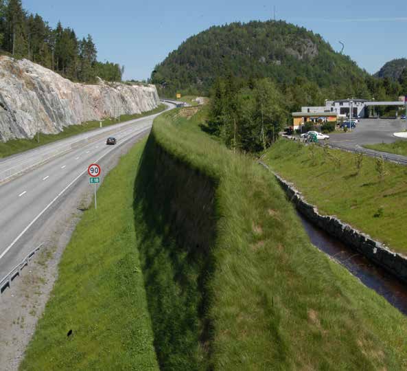 11.9.4 Trafikksikkerhetsarbeidet til kommunene i Aust-Agder Status for kommunale trafikksikkerhetsplaner i Aust-Agder Fylkeskommunen stiller krav om at kommuner må ha en kommunal